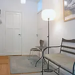 Authentic Amsterdam Bed And Breakfast Rai
